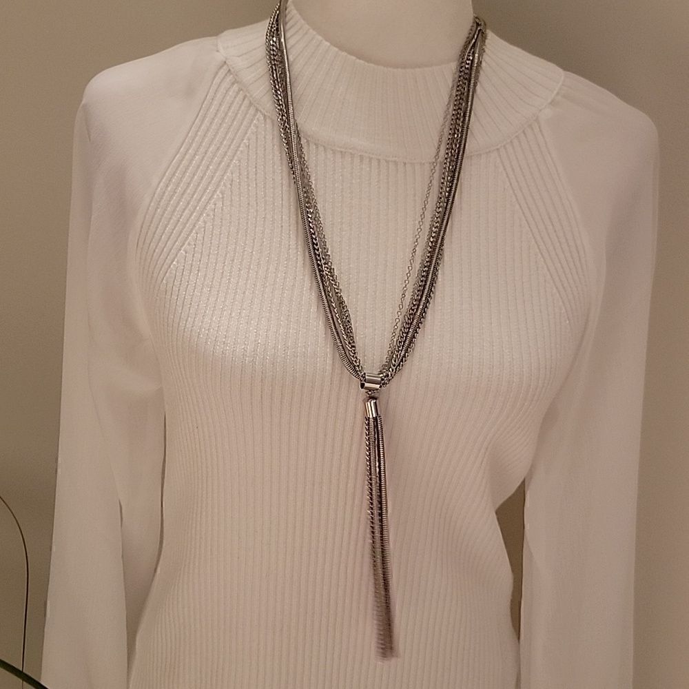 NWT INC necklace 